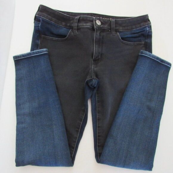 American Eagle Outfitters Denim - American Eagle Outfitters Super Stretch Blue and Black Jeggings Size 8 Short